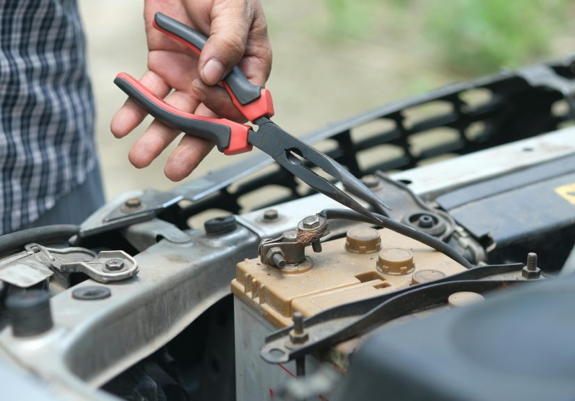 how much does a car battery cost